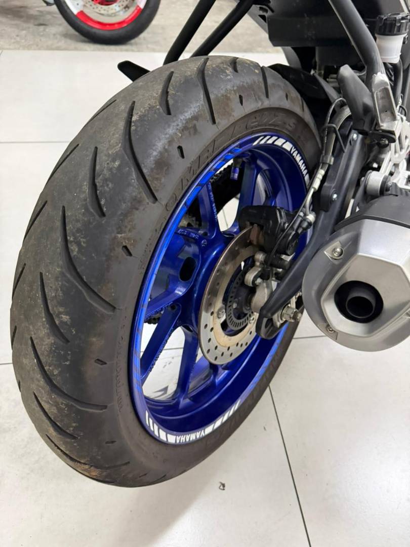 YAMAHA YZF R15
