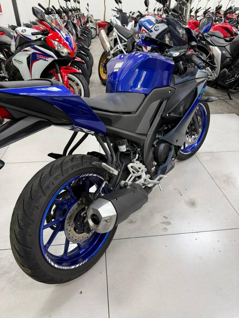 YAMAHA YZF R15