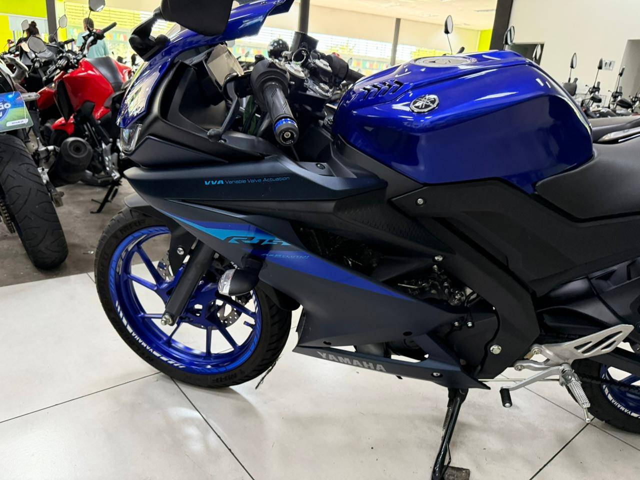 YAMAHA YZF R15