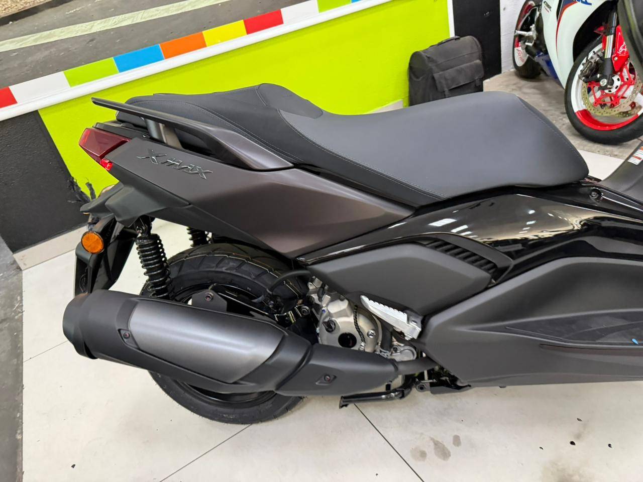 YAMAHA XMAX 300 CONNECTED ABS