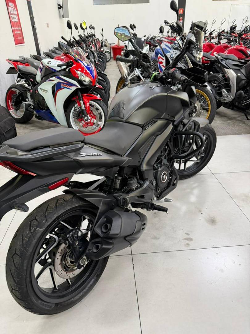 BAJAJ DOMINAR 400