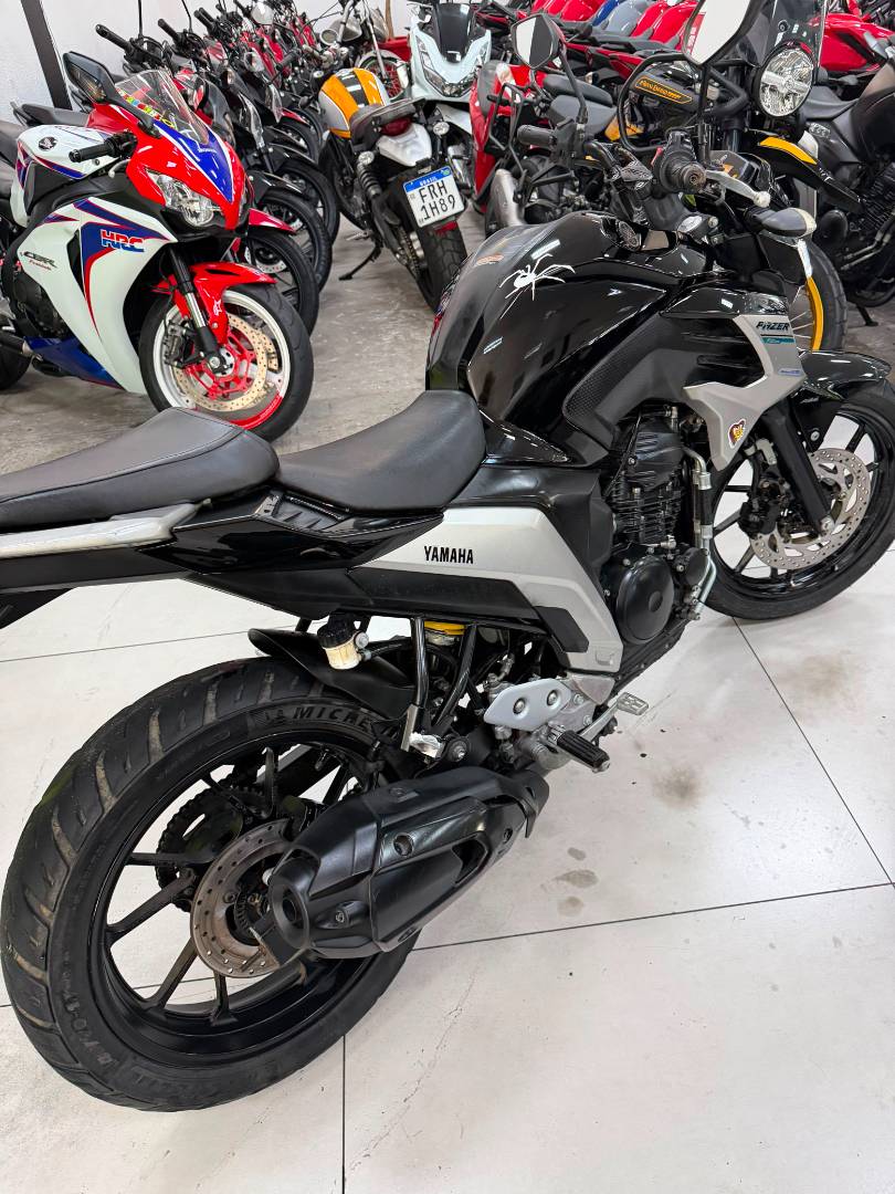 YAMAHA FAZER 250 BLUEFLEX