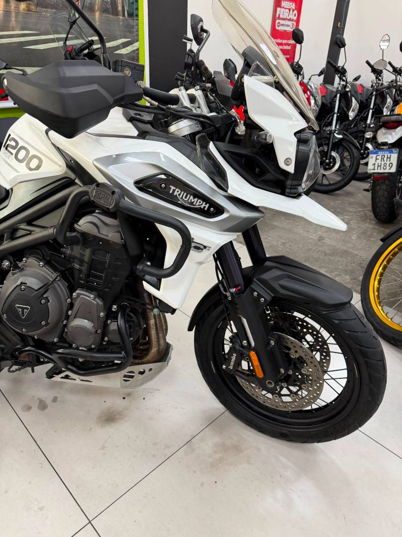 TRIUMPH TIGER 1200 XCX