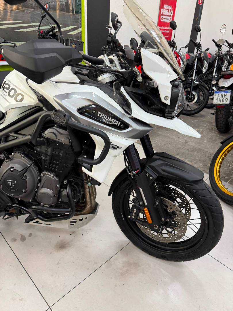 TRIUMPH TIGER 1200 XCX