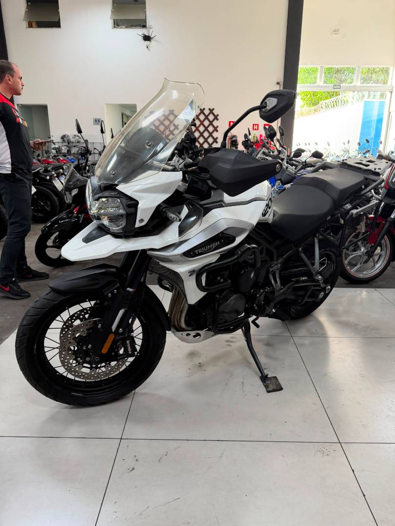 TRIUMPH TIGER 1200 XCX
