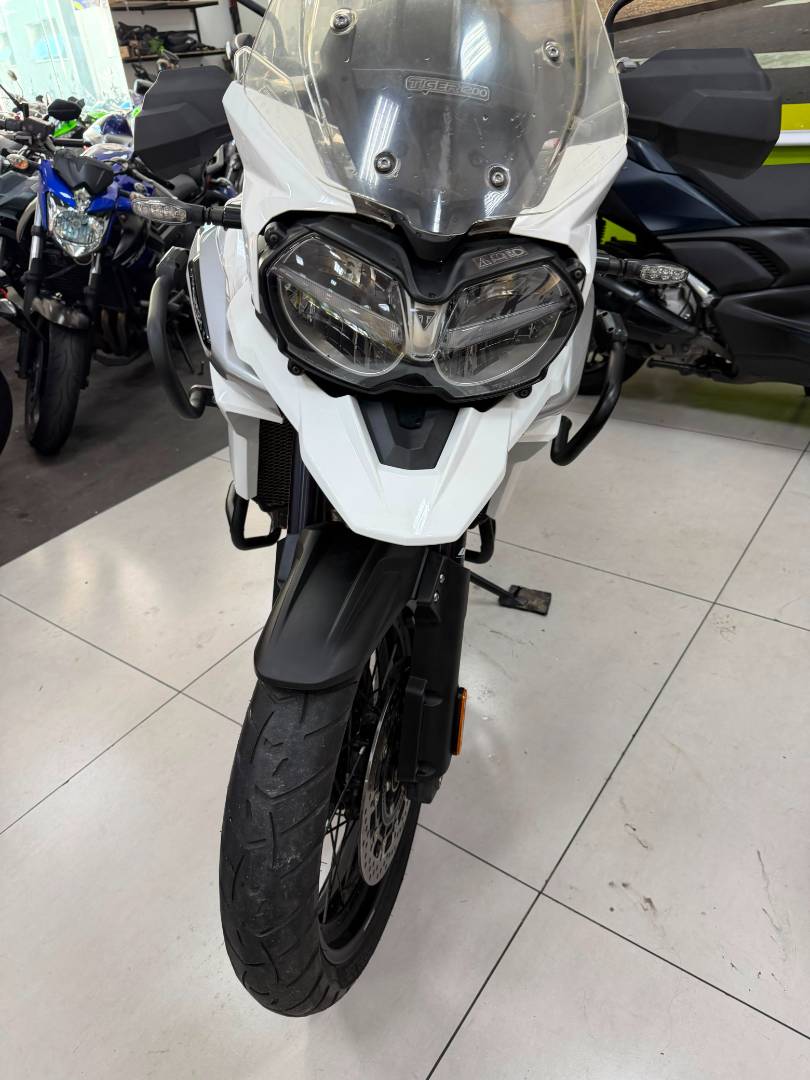 TRIUMPH TIGER 1200 XCX