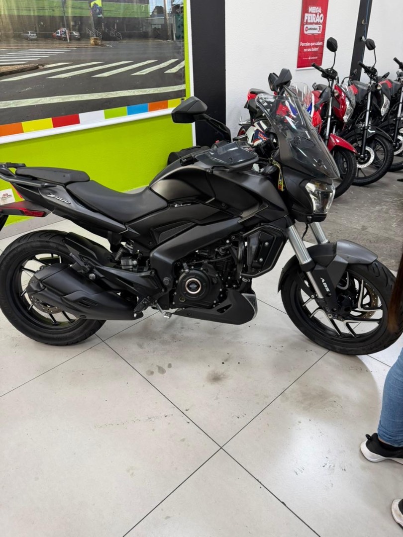 BAJAJ DOMINAR 400