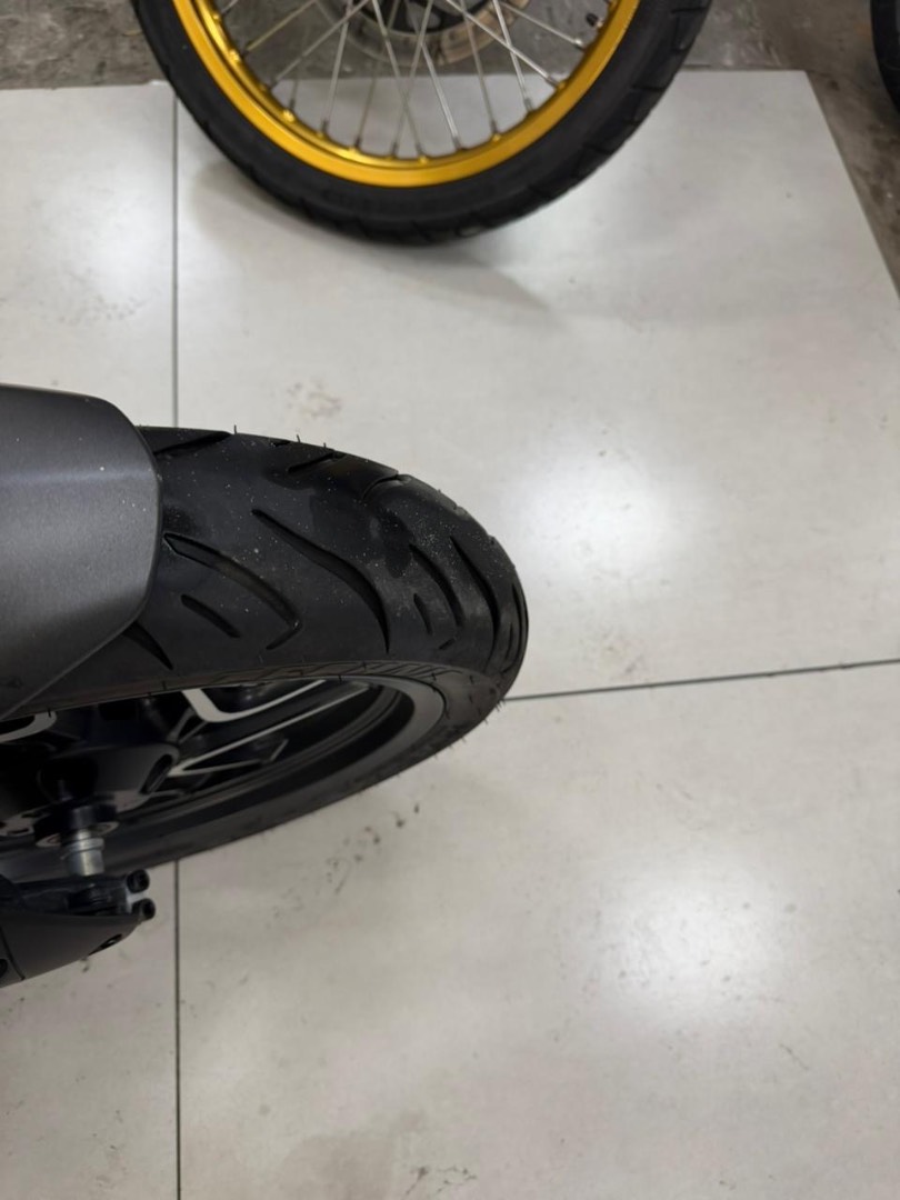 BAJAJ DOMINAR 400