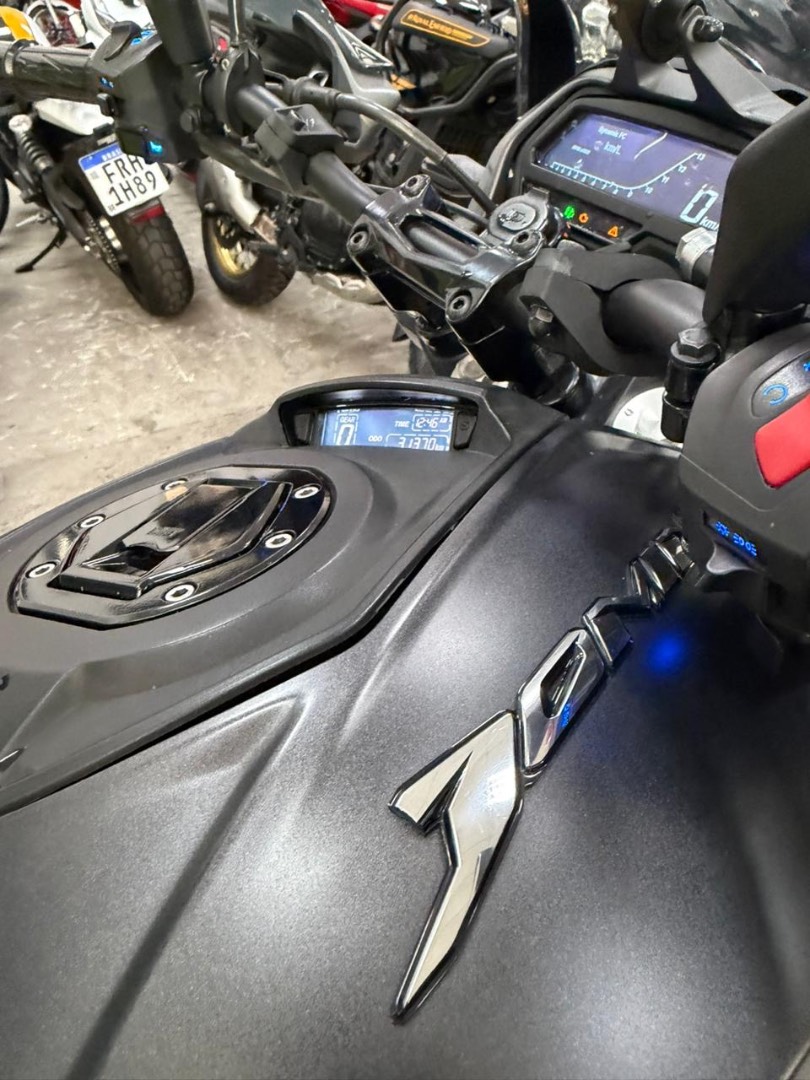 BAJAJ DOMINAR 400