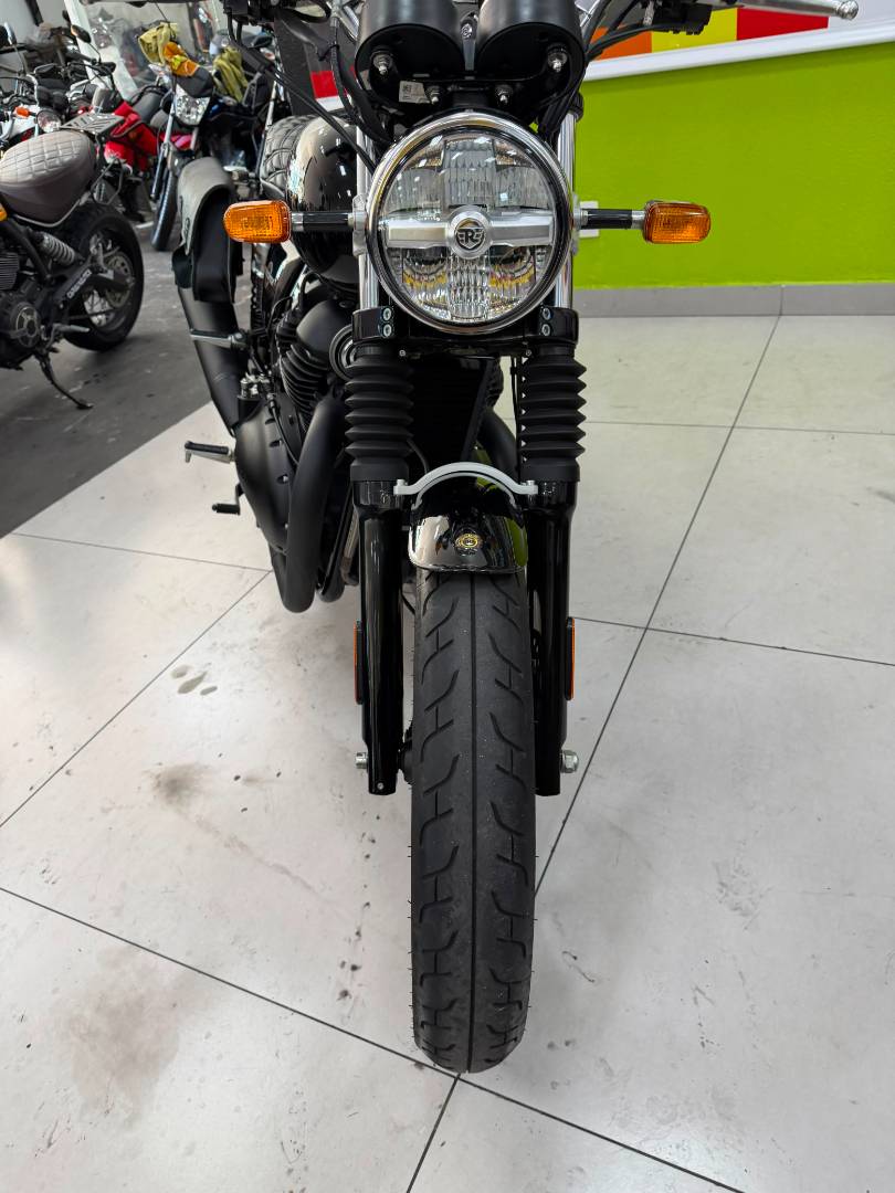 ROYAL ENFIELD INTERCEPTOR 