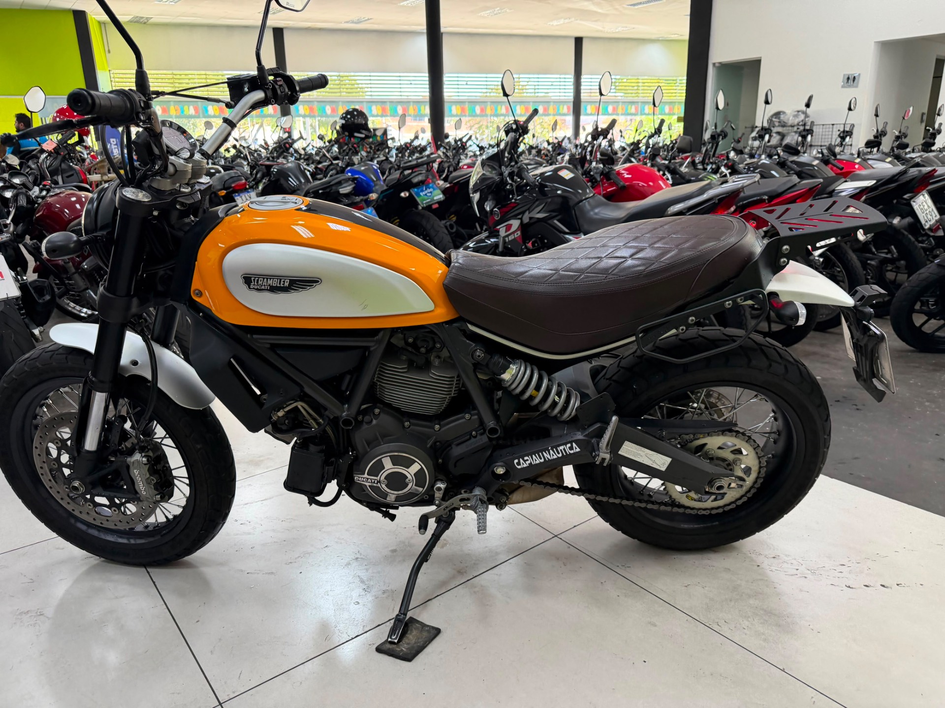 DUCATI SCRAMBLER CLASSIC
