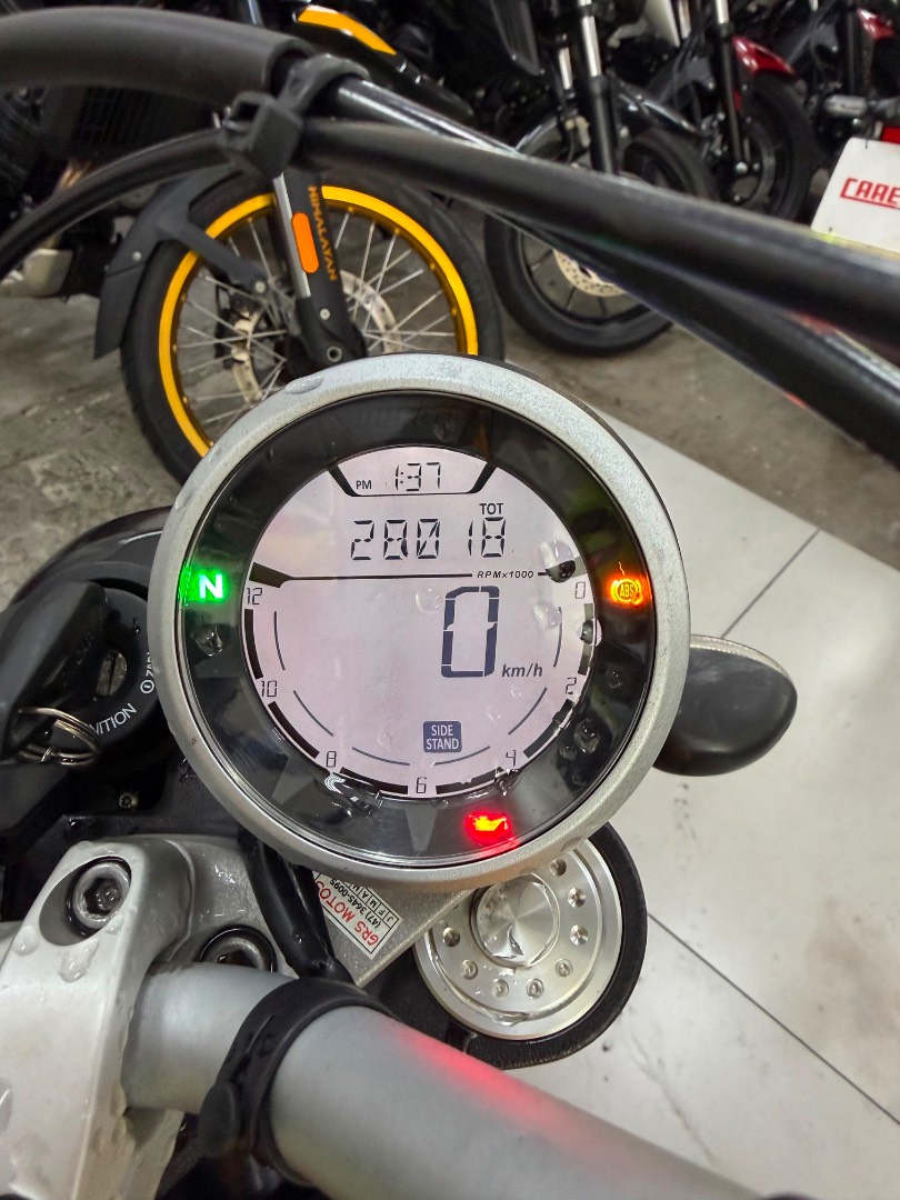 DUCATI SCRAMBLER CLASSIC