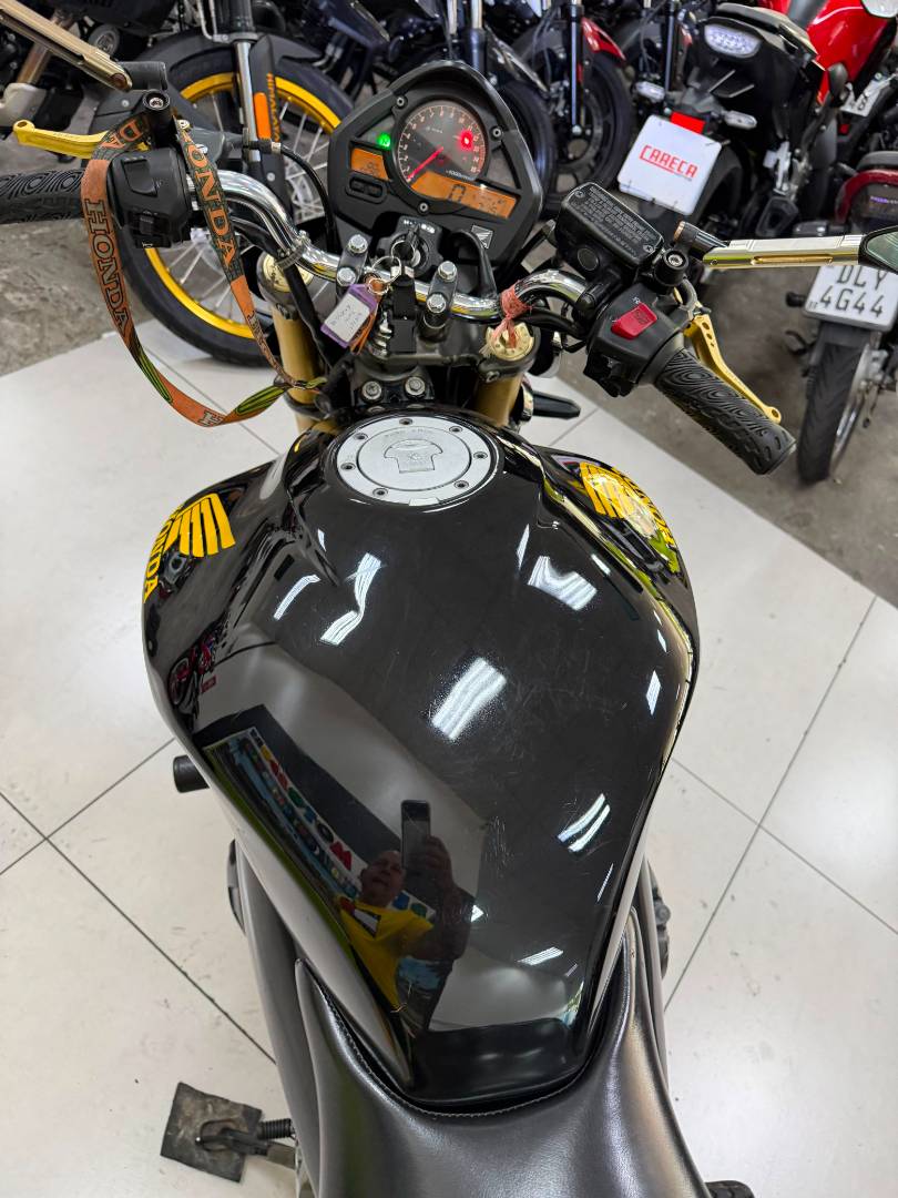 HONDA CB 600F HORNET