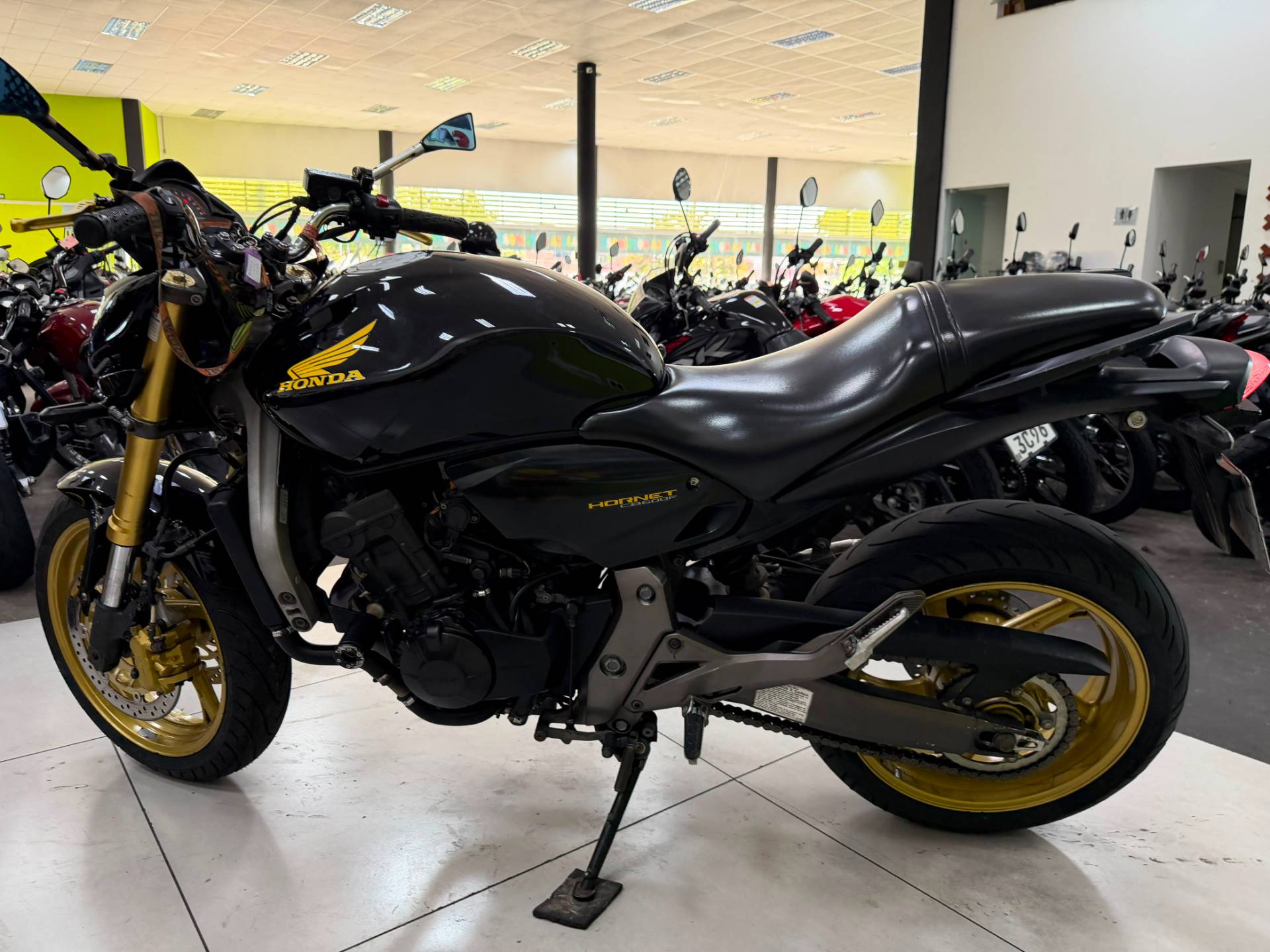 HONDA CB 600F HORNET