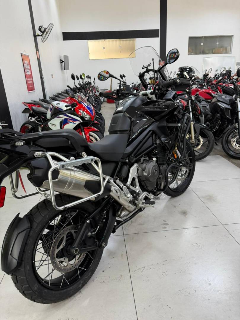 TRIUMPH TIGER 1200 RALLY BLACK EDITION