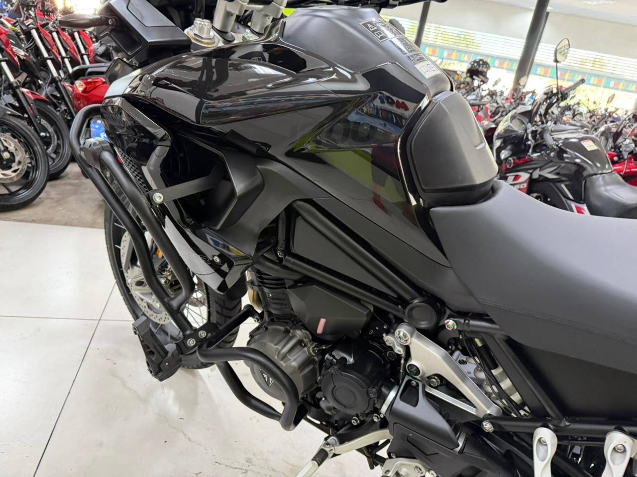 TRIUMPH TIGER 1200 RALLY BLACK EDITION