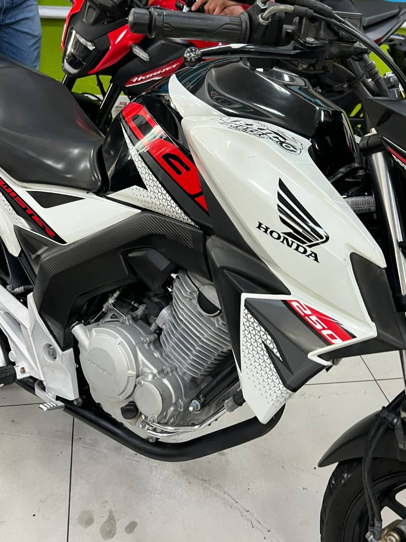 HONDA CB 250F TWISTER CBS