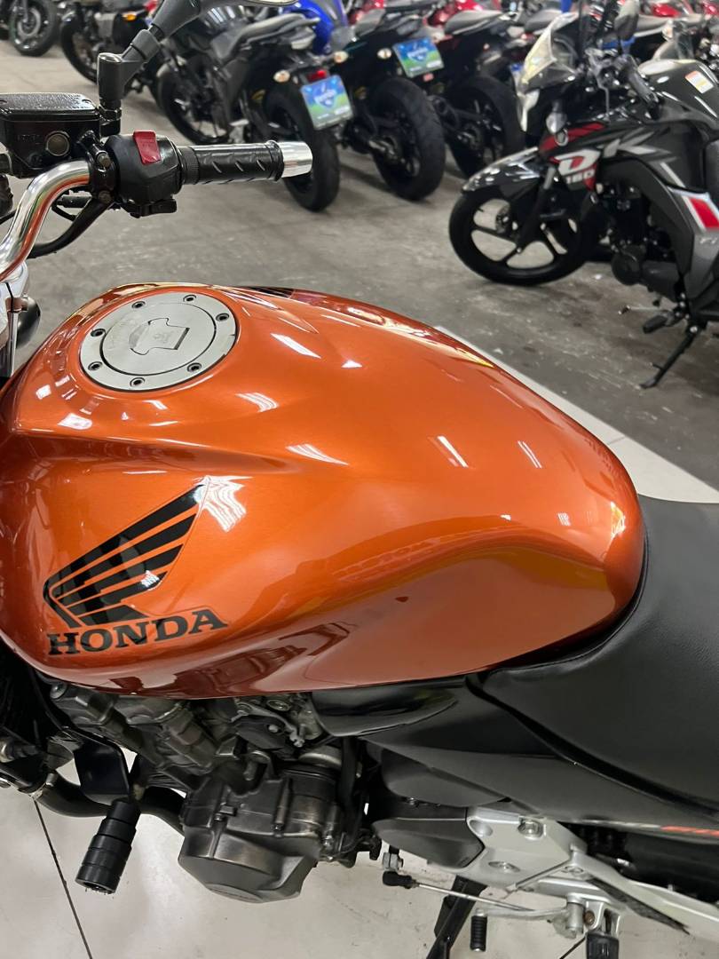 HONDA CB 600F HORNET