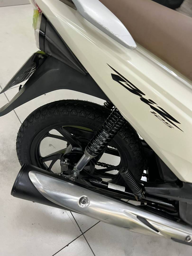 HONDA BIZ 125 ES