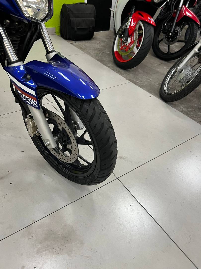 HONDA CB 250F TWISTER