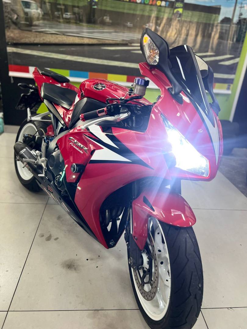 HONDA CBR 1000RR