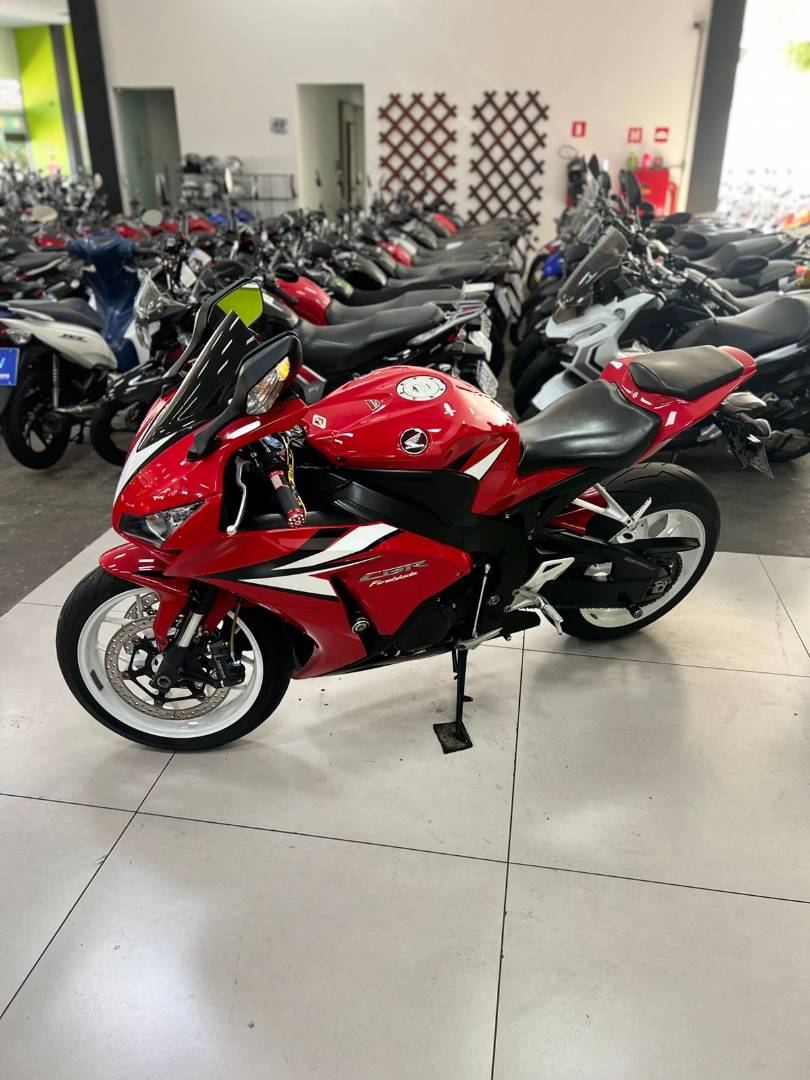 HONDA CBR 1000RR