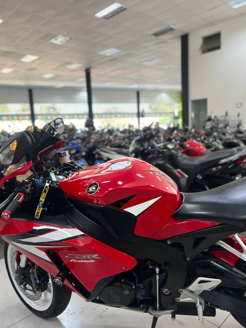 HONDA CBR 1000RR