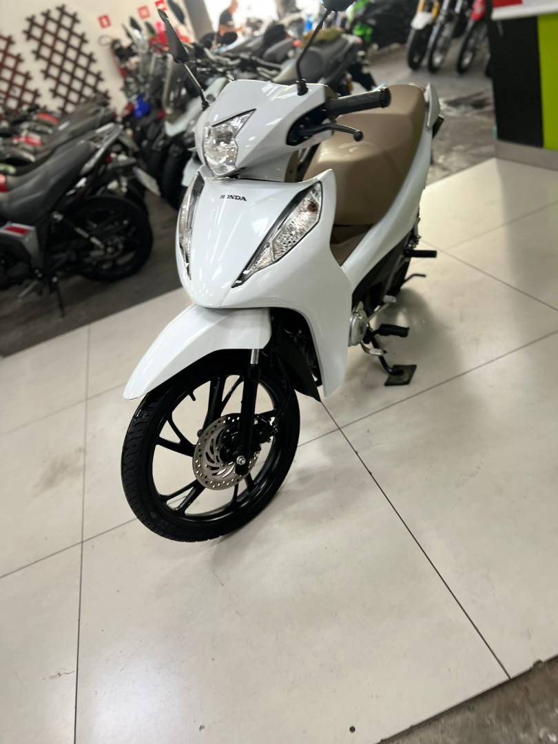 HONDA BIZ 125 ES