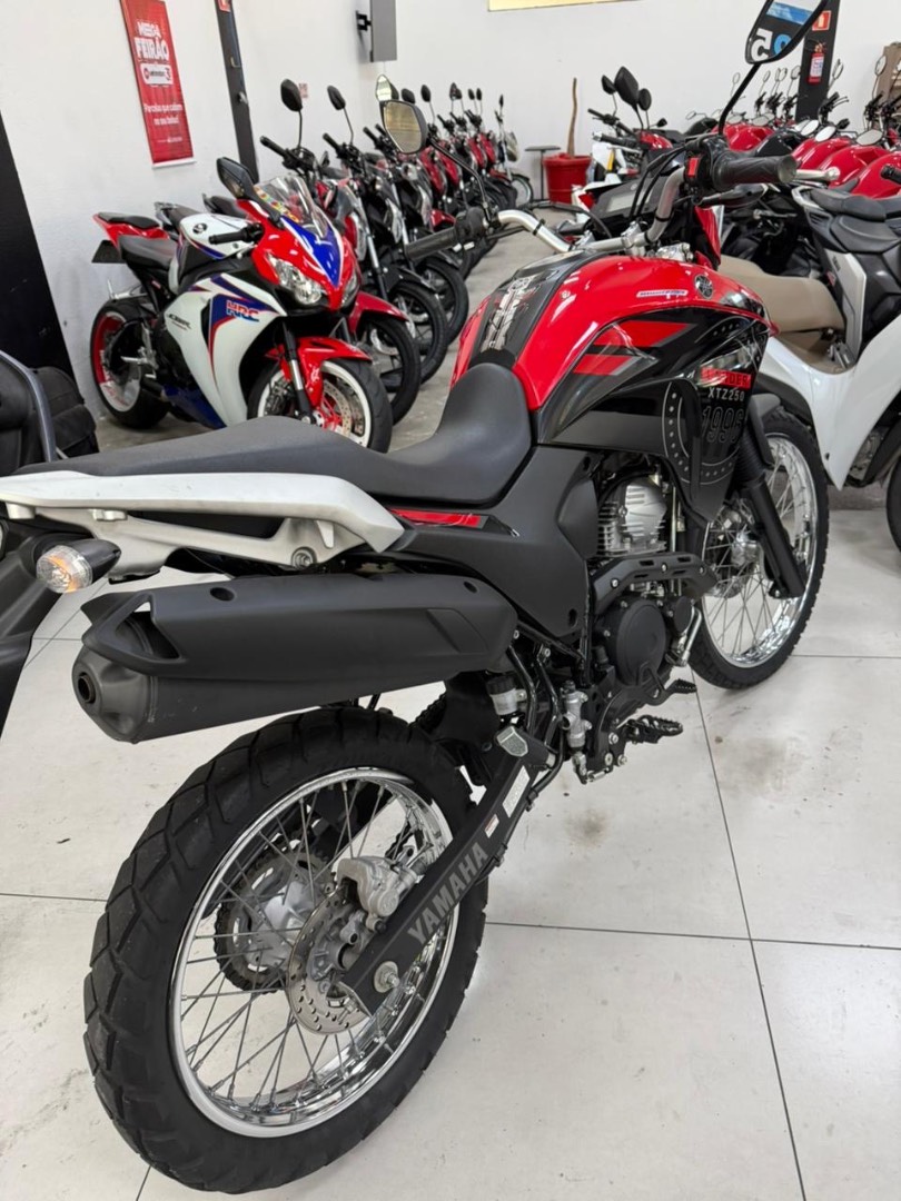 YAMAHA XTZ 250 LANDER