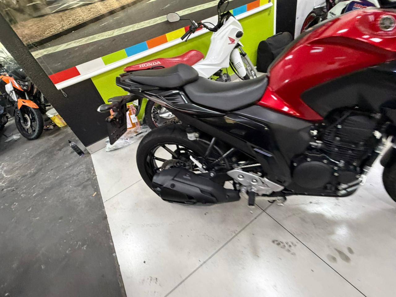 YAMAHA YS 250 FAZER ABS