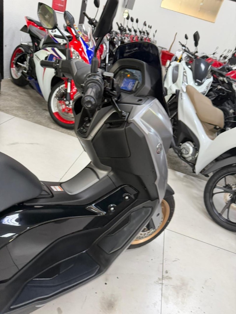 YAMAHA NMAX 160 ABS