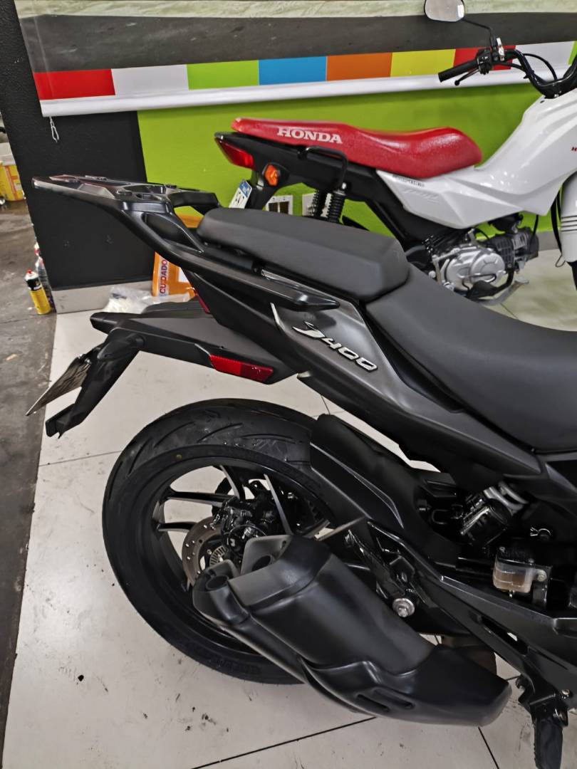 BAJAJ DOMINAR 400