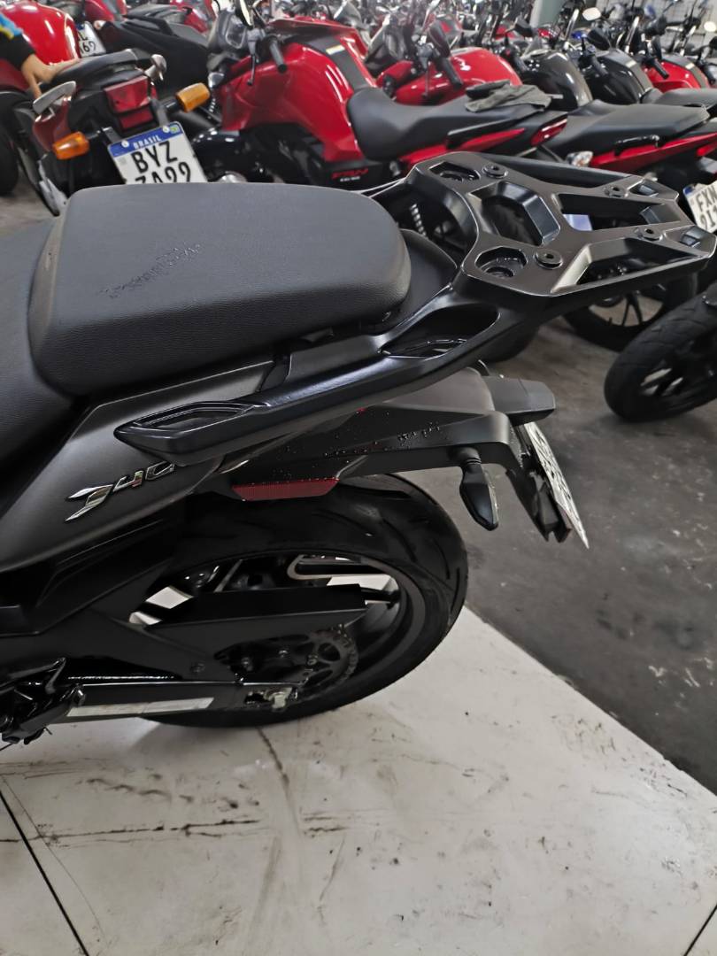 BAJAJ DOMINAR 400