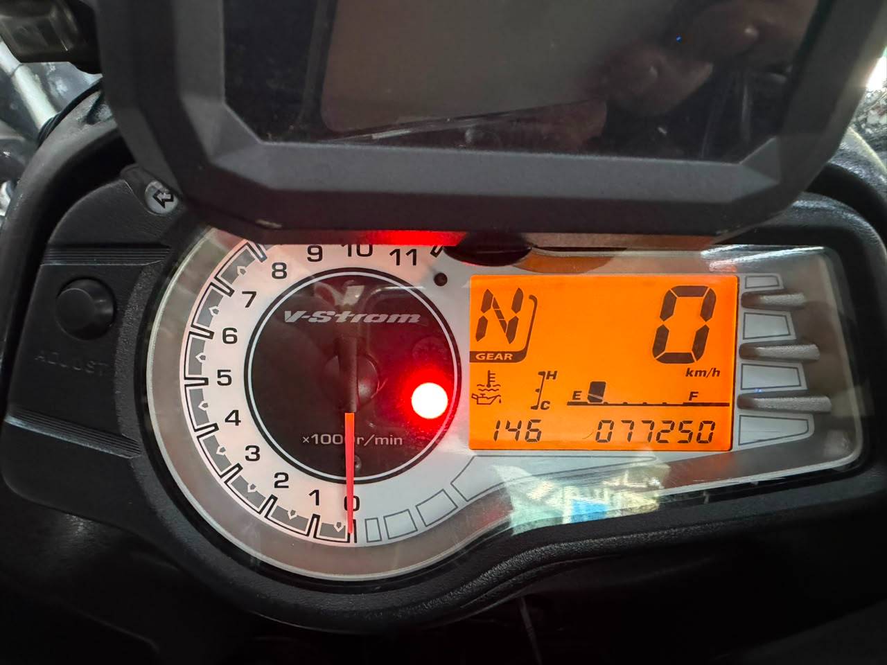 SUZUKI V STROM 650