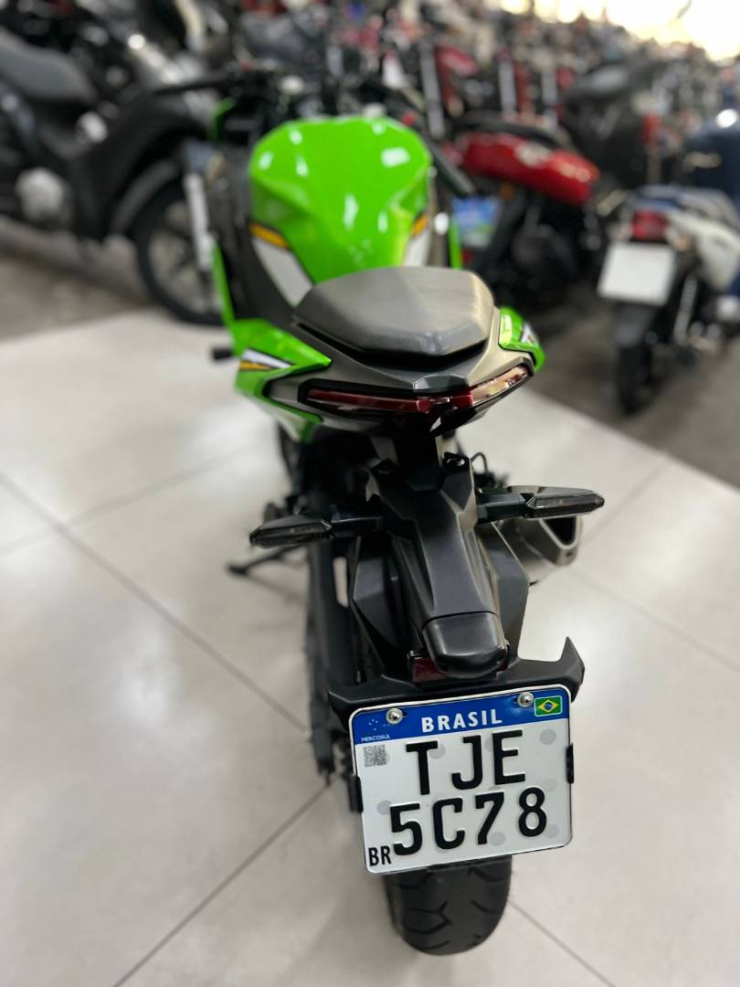 KAWASAKI NINJA 500 SE