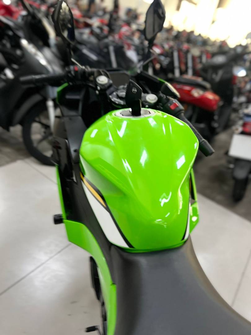 KAWASAKI NINJA 500 SE