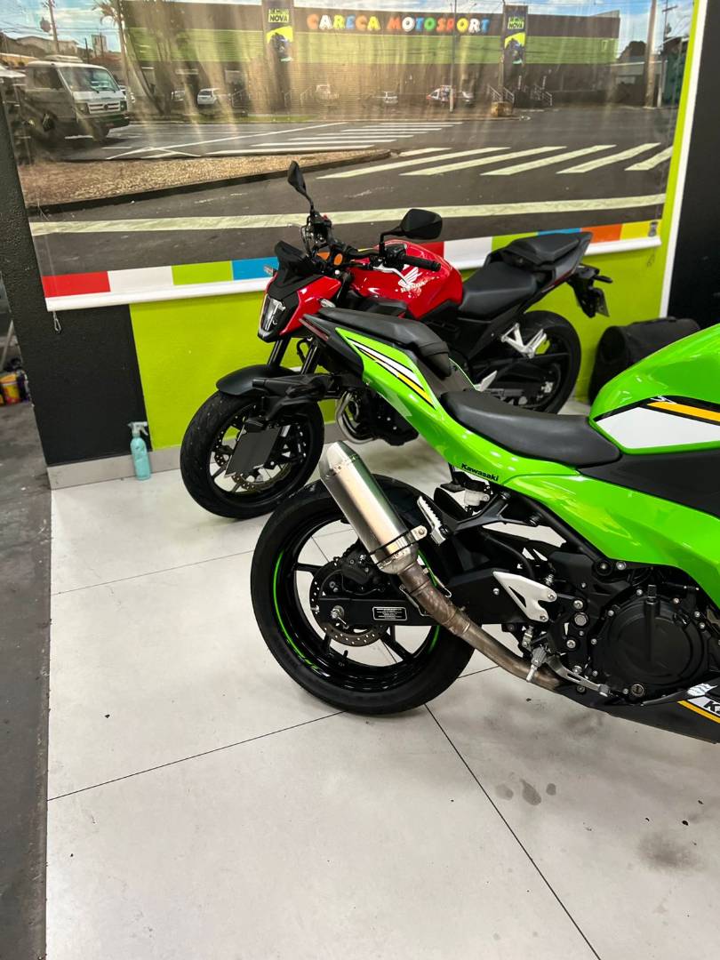 KAWASAKI NINJA 500 SE