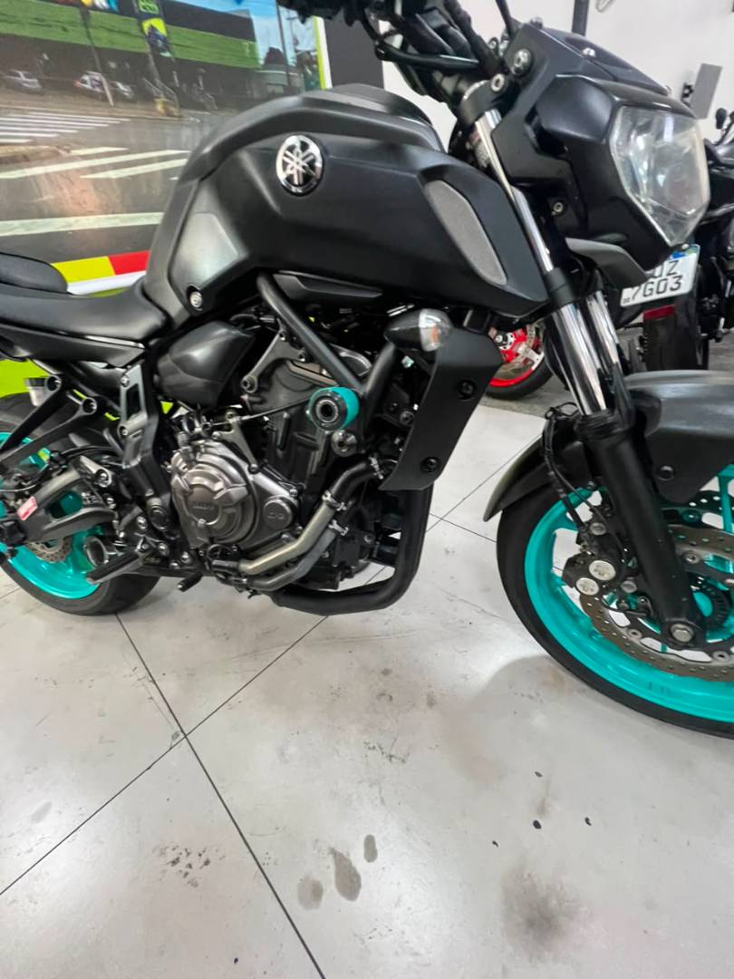 YAMAHA MT-07 ABS