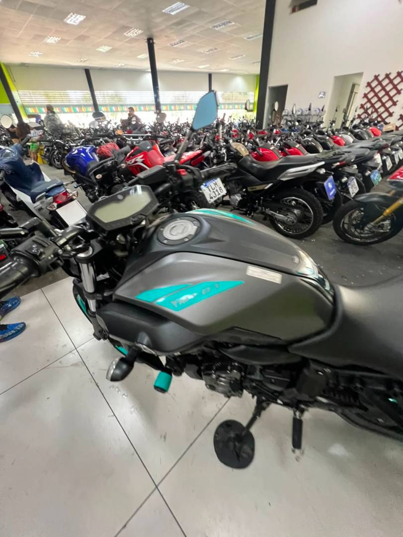 YAMAHA MT-07 ABS