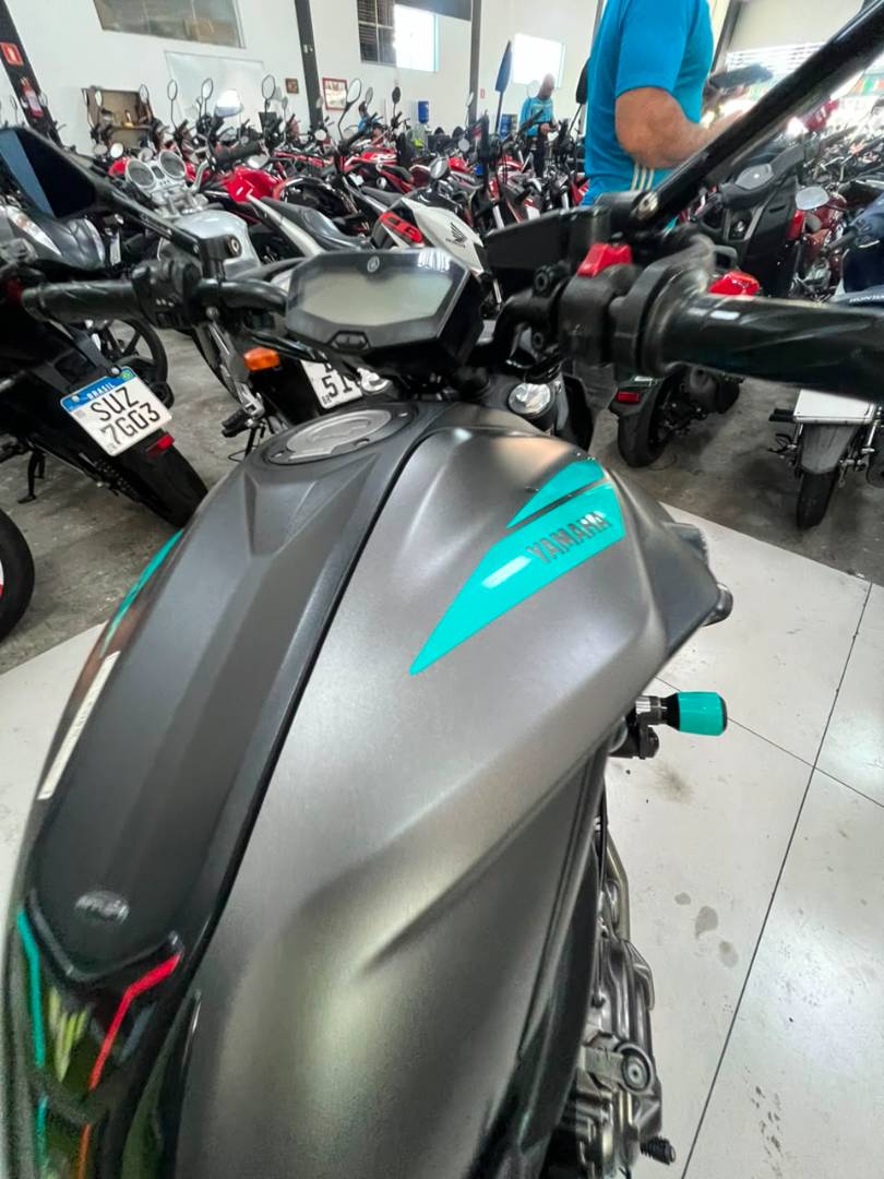 YAMAHA MT-07 ABS