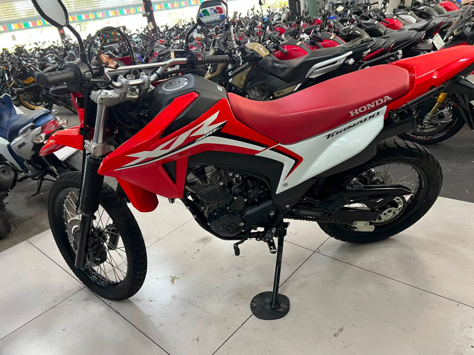 HONDA XR 300L TORNADO