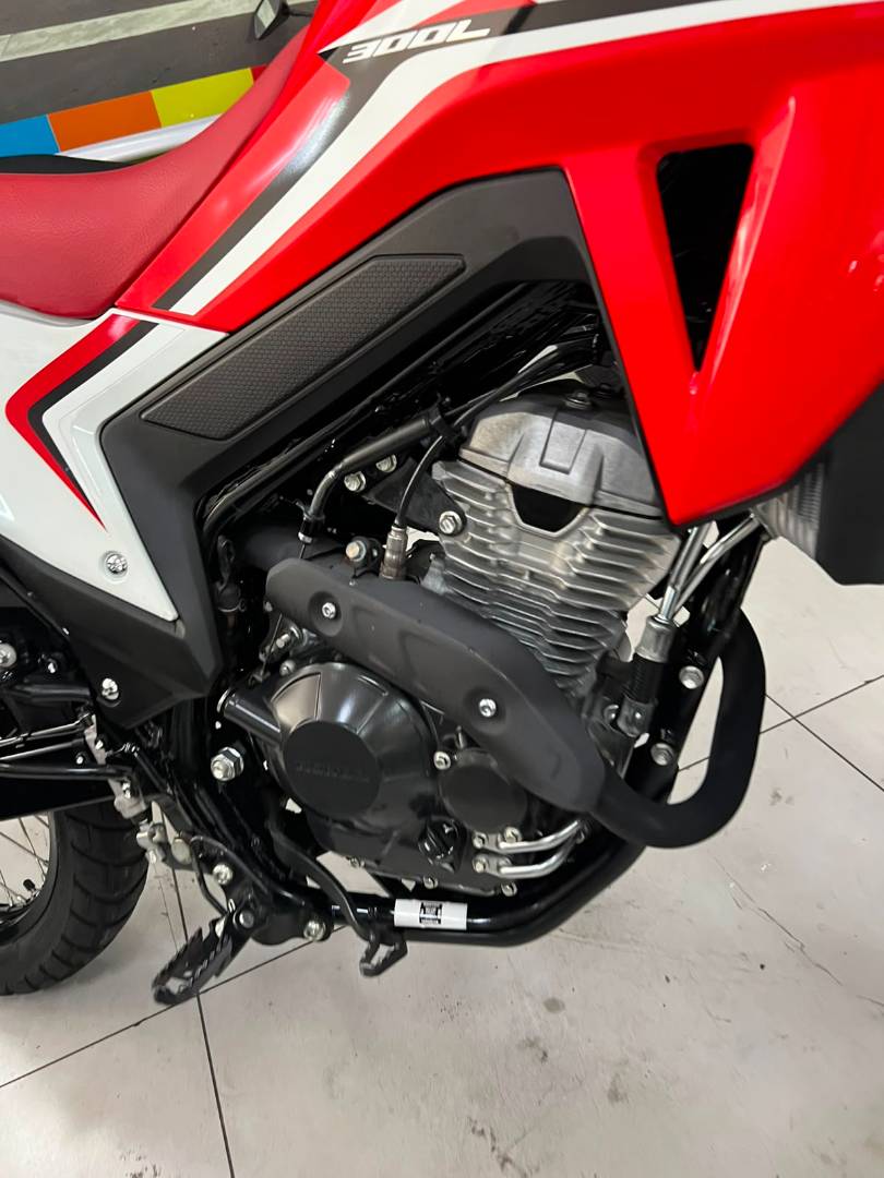 HONDA XR 300L TORNADO