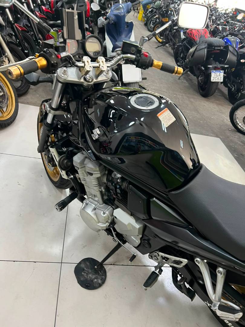 SUZUKI BANDIT 650