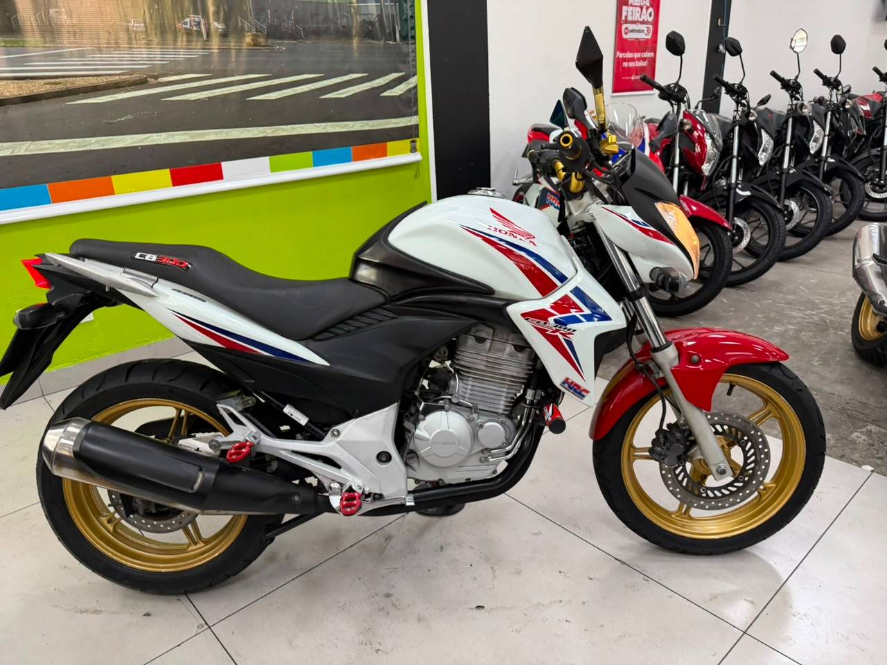 HONDA CB 300R