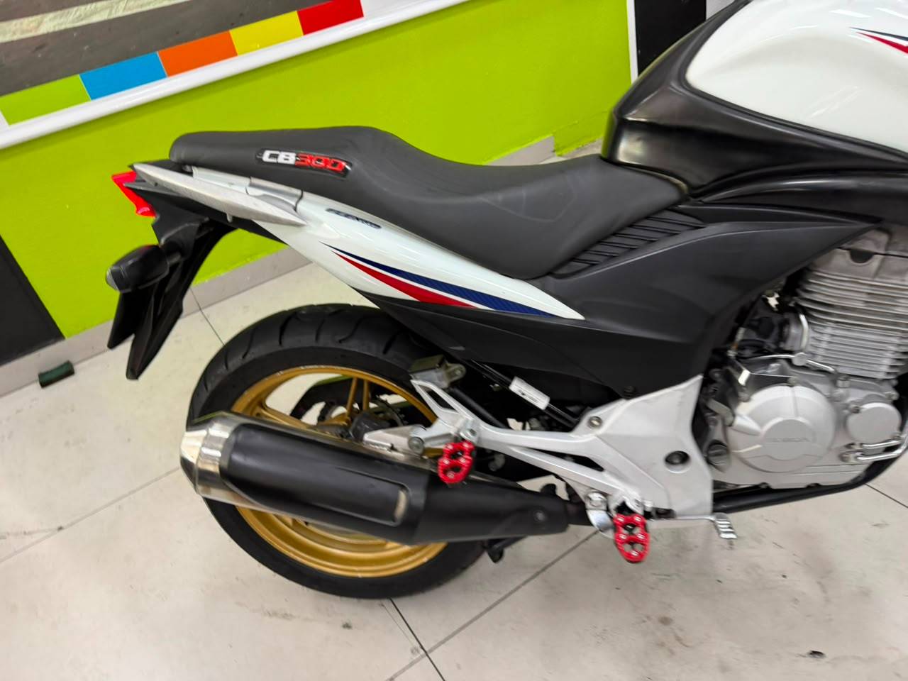 HONDA CB 300R