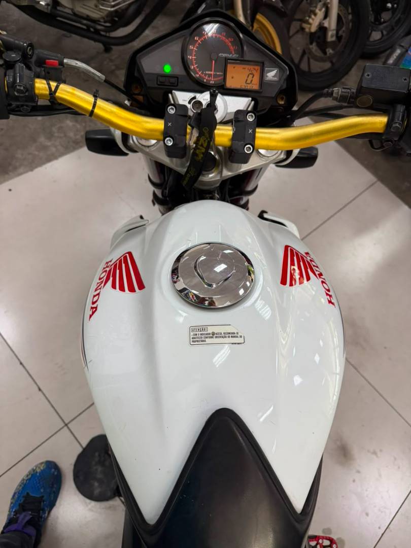 HONDA CB 300R