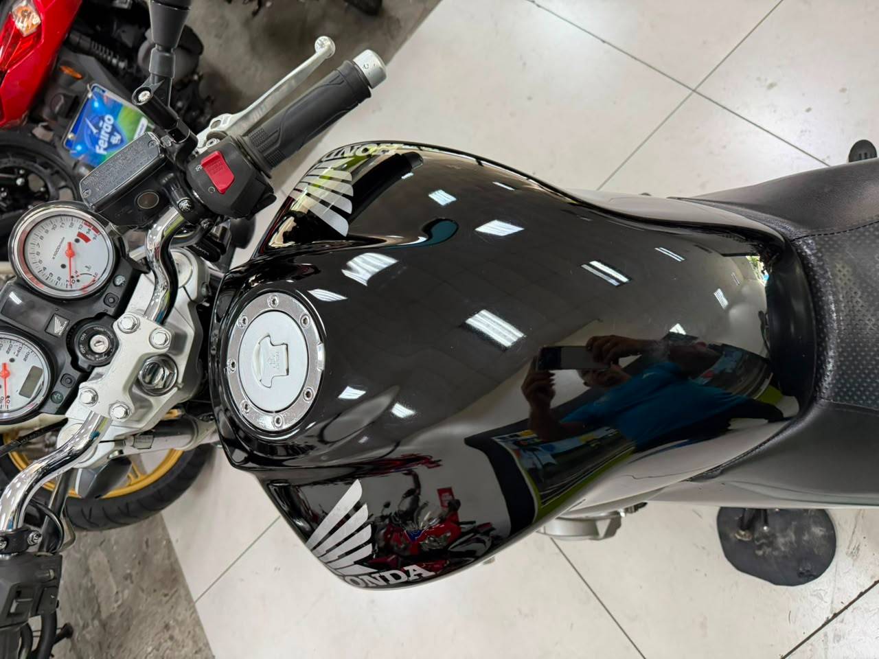 HONDA CB 600F HORNET