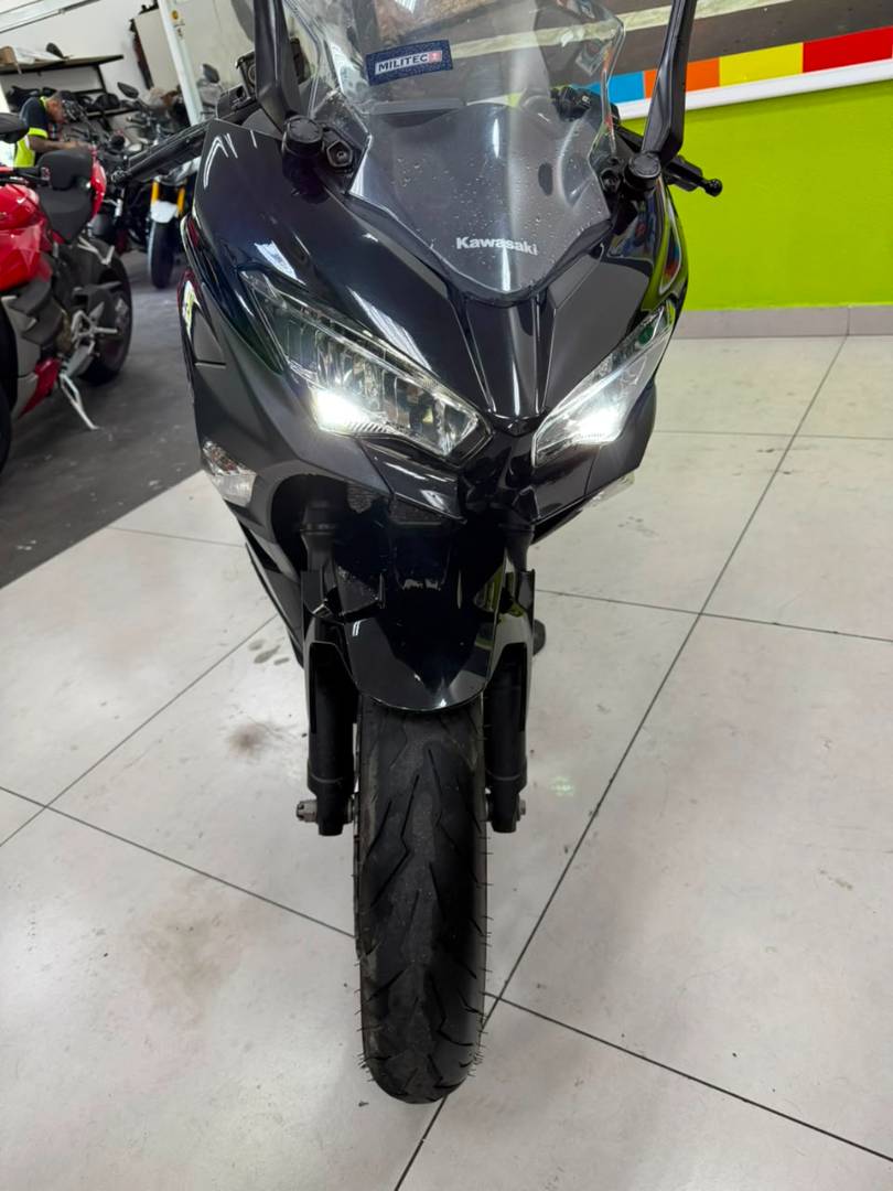 KAWASAKI NINJA 400