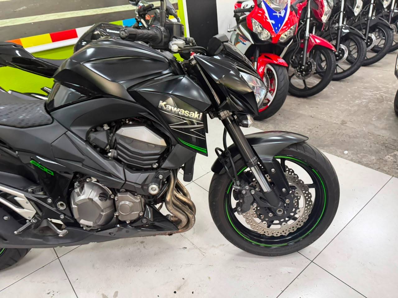 KAWASAKI Z800