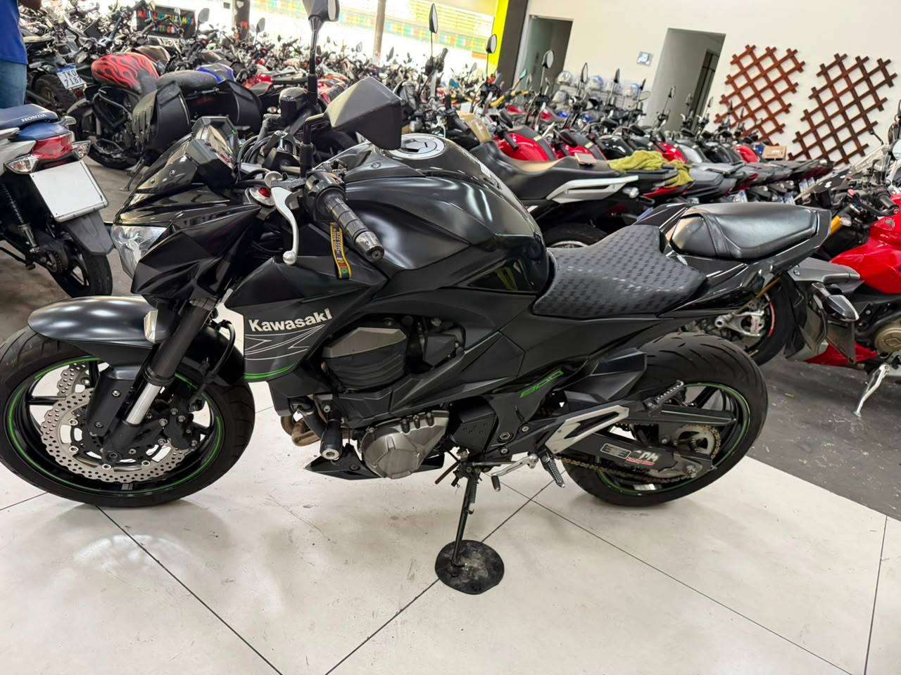 KAWASAKI Z800